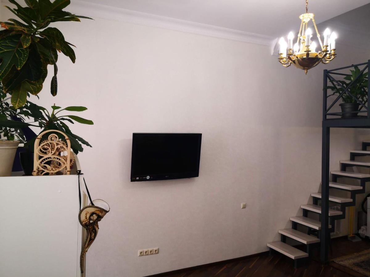 Затишні Апартаменти, Вулиця Дерибасівська, 13 Odessa Eksteriør bilde